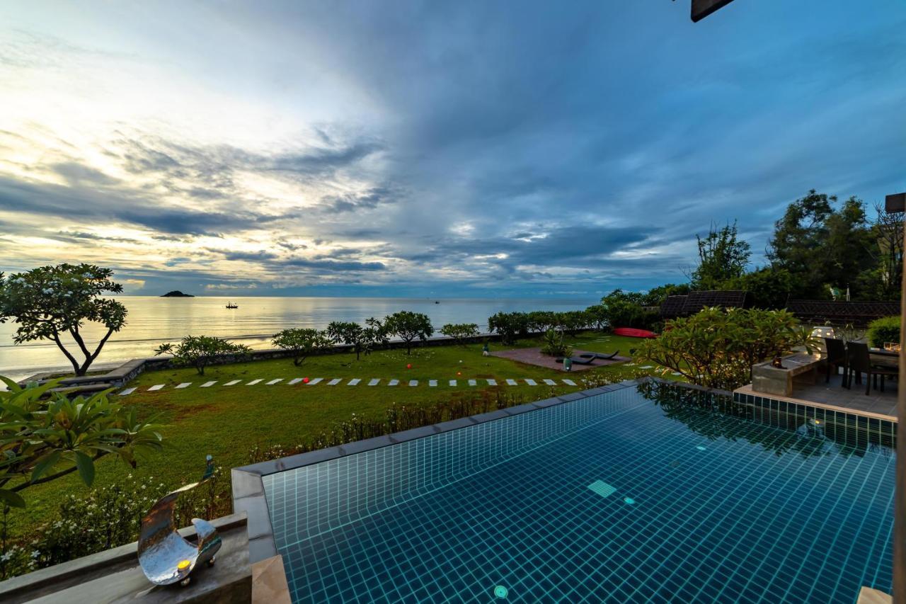 Beachfront Modern 4 Bedroom Pool Villa - Rv HHQ Zewnętrze zdjęcie