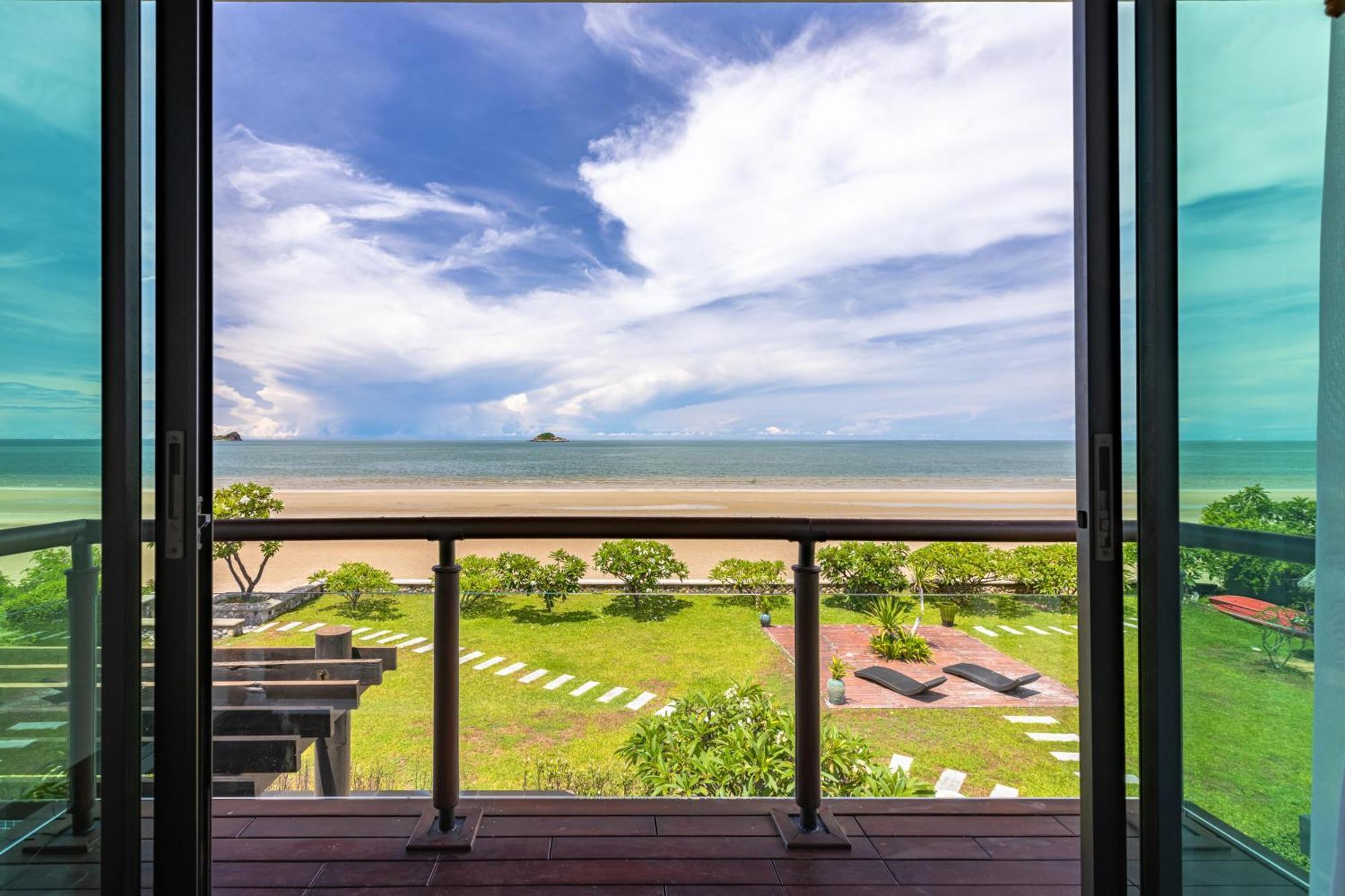 Beachfront Modern 4 Bedroom Pool Villa - Rv HHQ Zewnętrze zdjęcie